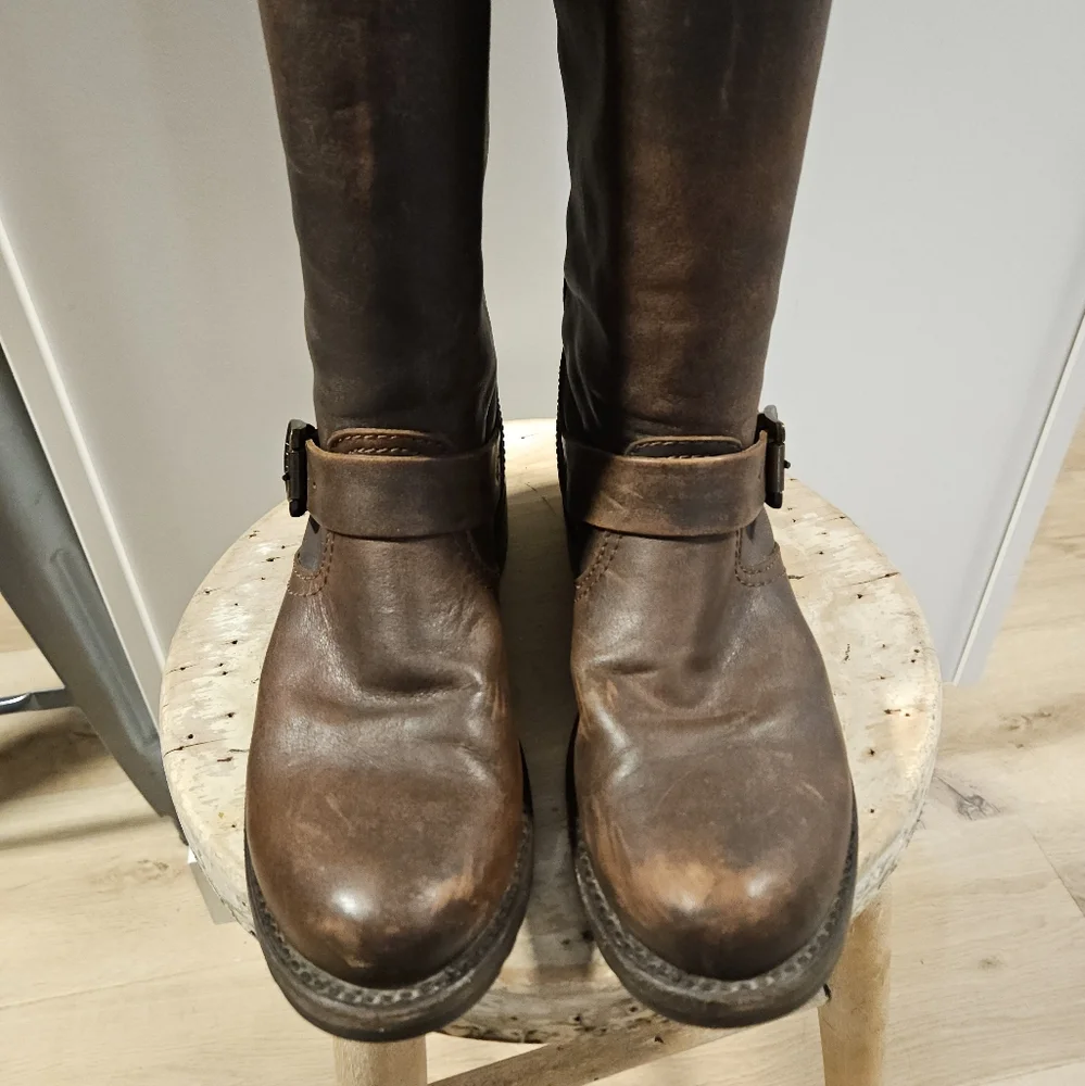 Frye Veronica Slouch Brown Leather Engineer Boots 8 - Picture 5 of 10